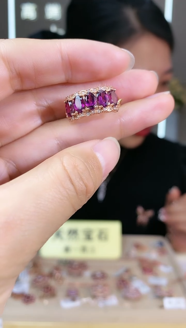 【闪购商品】石榴石手饰银S925镶嵌手饰