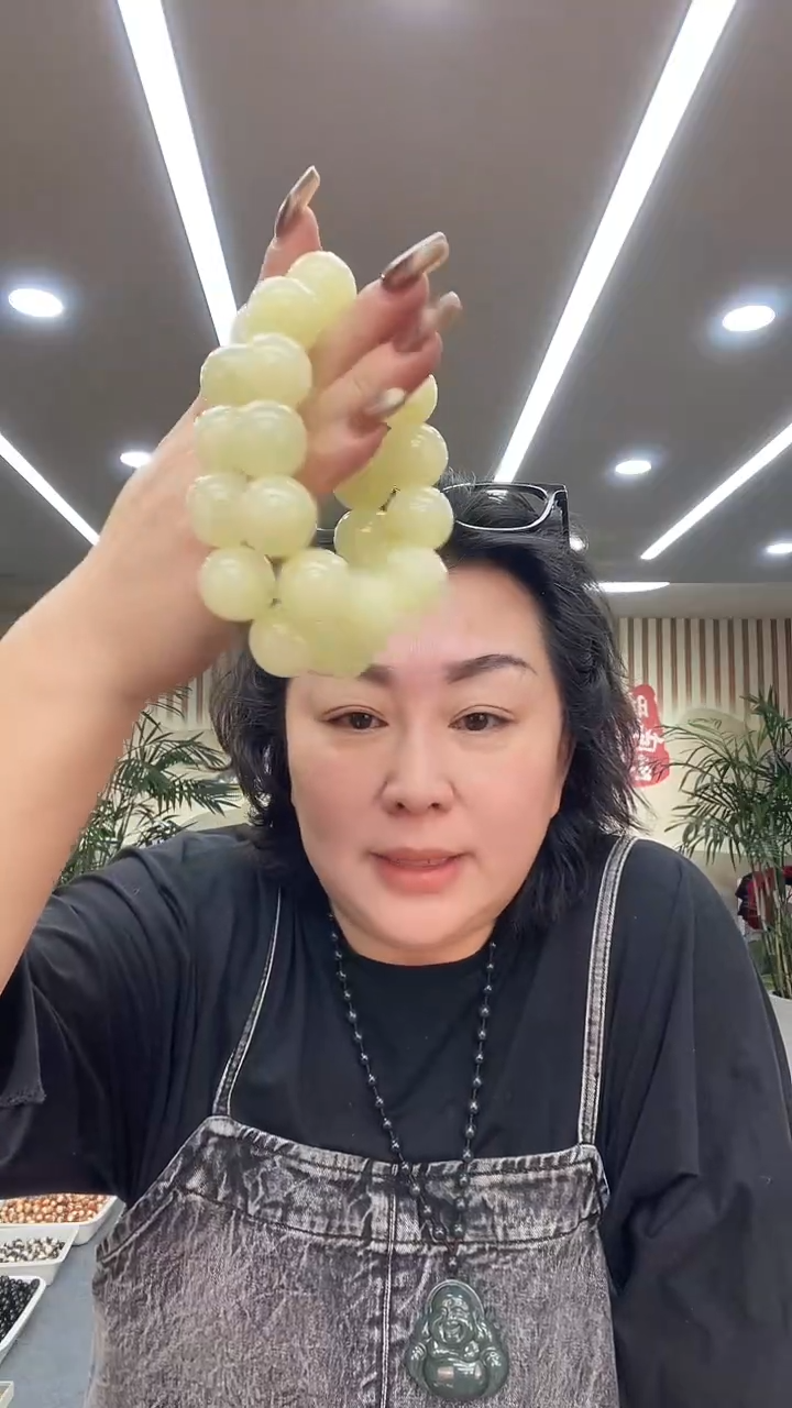 未镶嵌手链透闪石质玉20