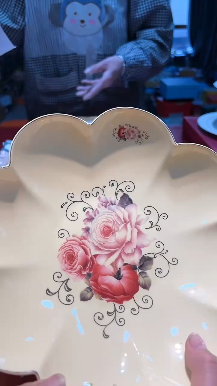 【闪购商品】瓷片锅碗瓢盆一件不剩