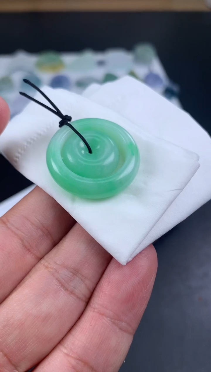 【闪购商品】定制翡翠未镶嵌多样性发一件