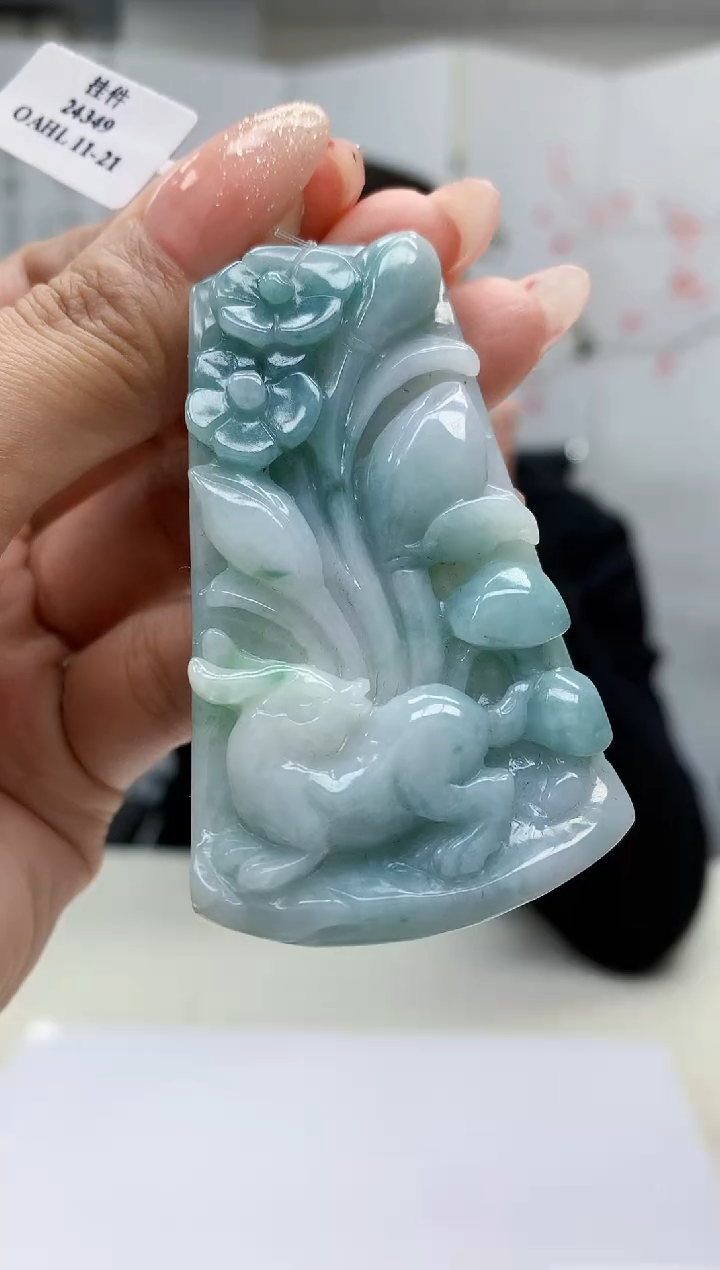 【闪购商品】定制翡翠未镶嵌5152MM-毛货挂件79