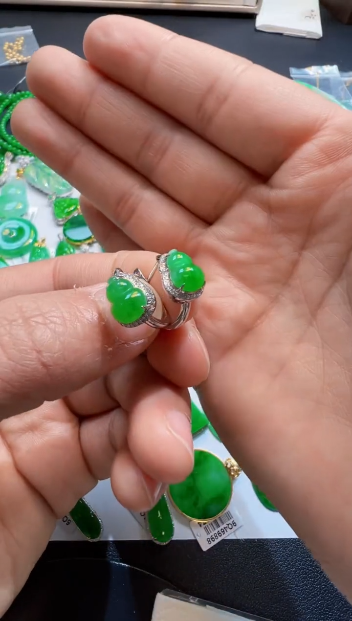 【闪购商品】定制翡翠18K金镶嵌6000元