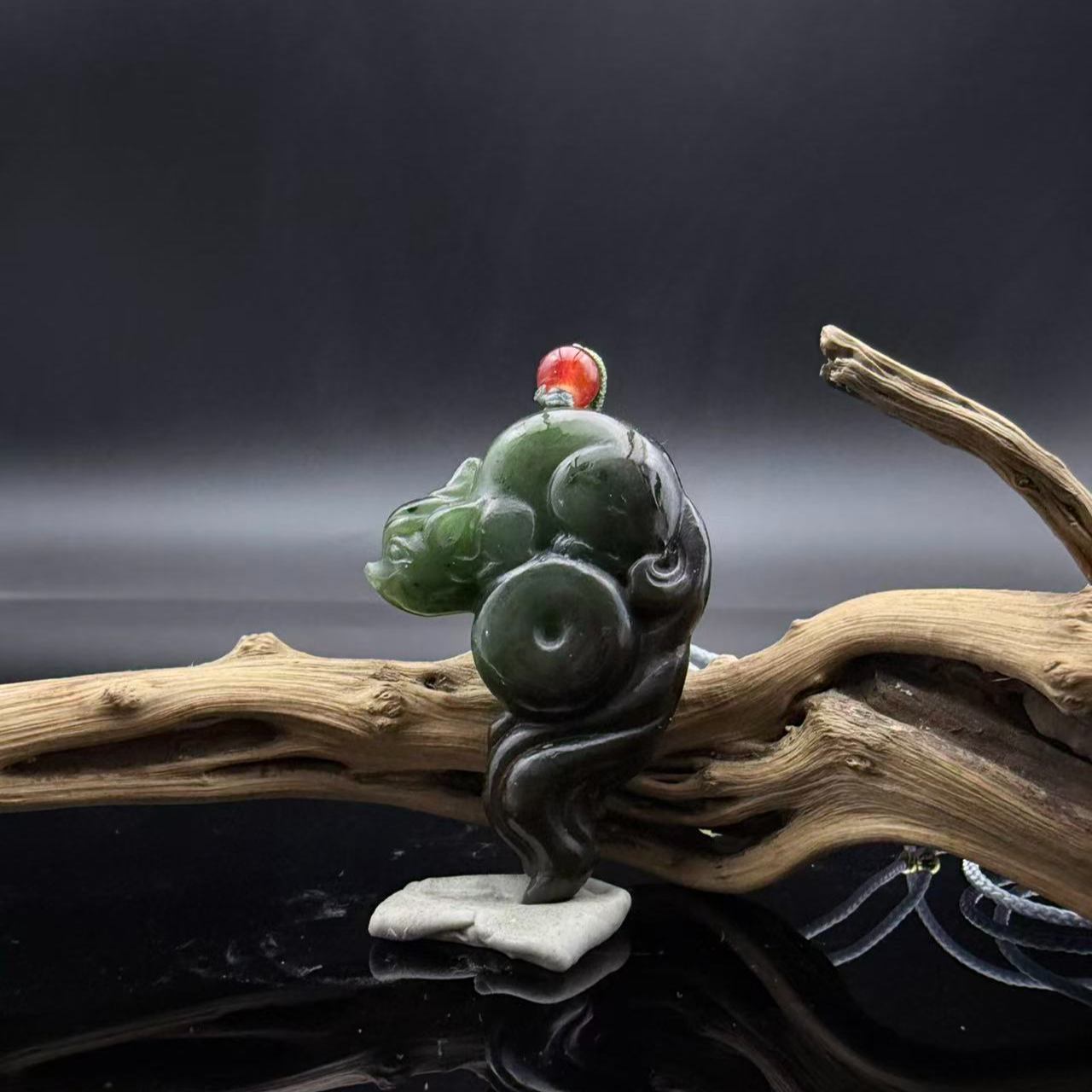  和田玉九尾吊坠2800