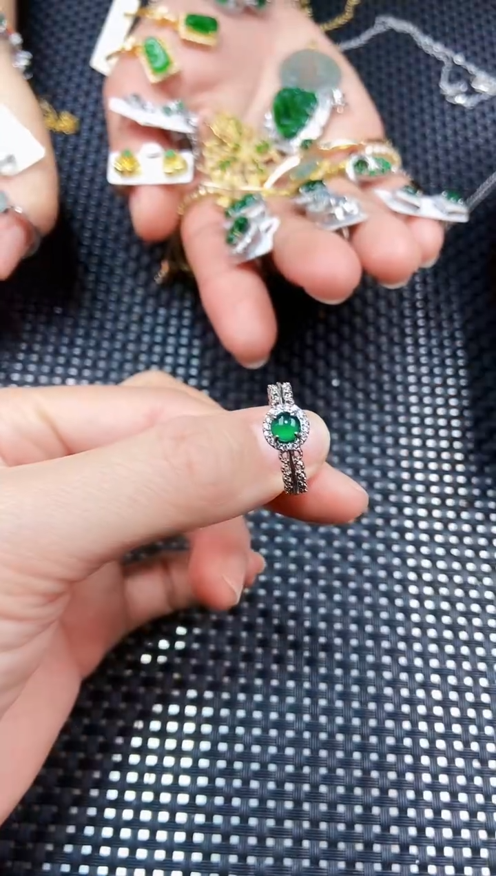 【闪购商品】翡翠戒指未镶嵌111111111