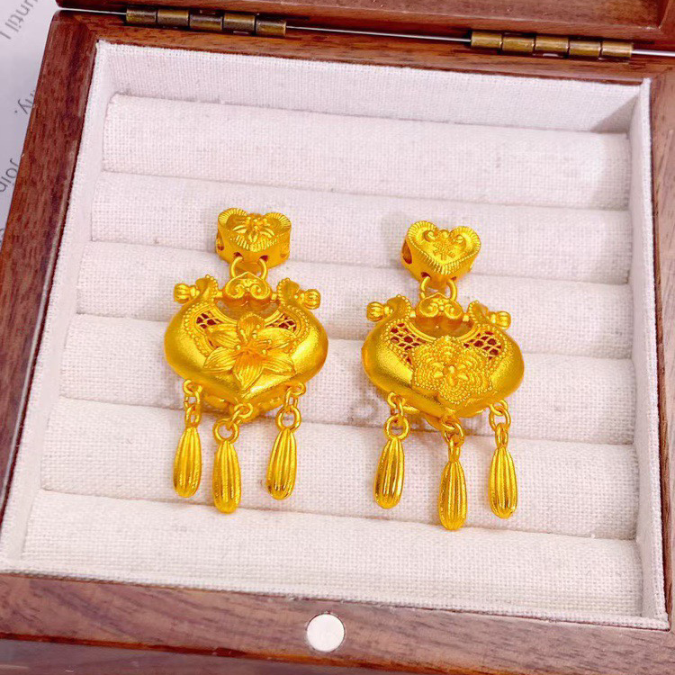 【香港正品】轻奢小众花朵锁包吊坠（1461）不含链