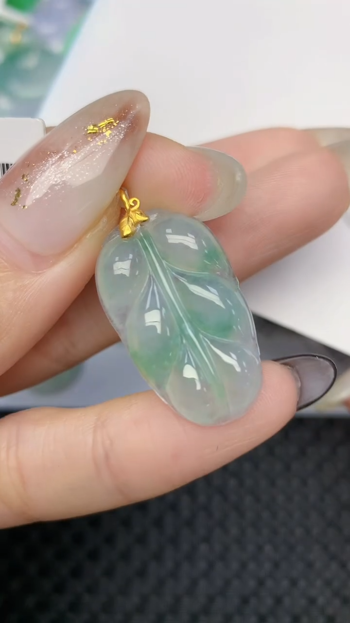 颈饰18K金镶嵌翡翠天然缅甸翡翠a货百元以上9元证书费自理