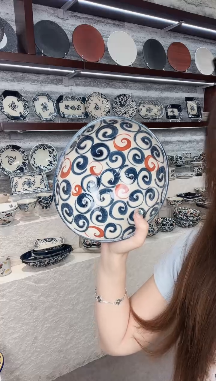 搪瓷宗山窑椭圆扇形深钵-赤绘旋涡