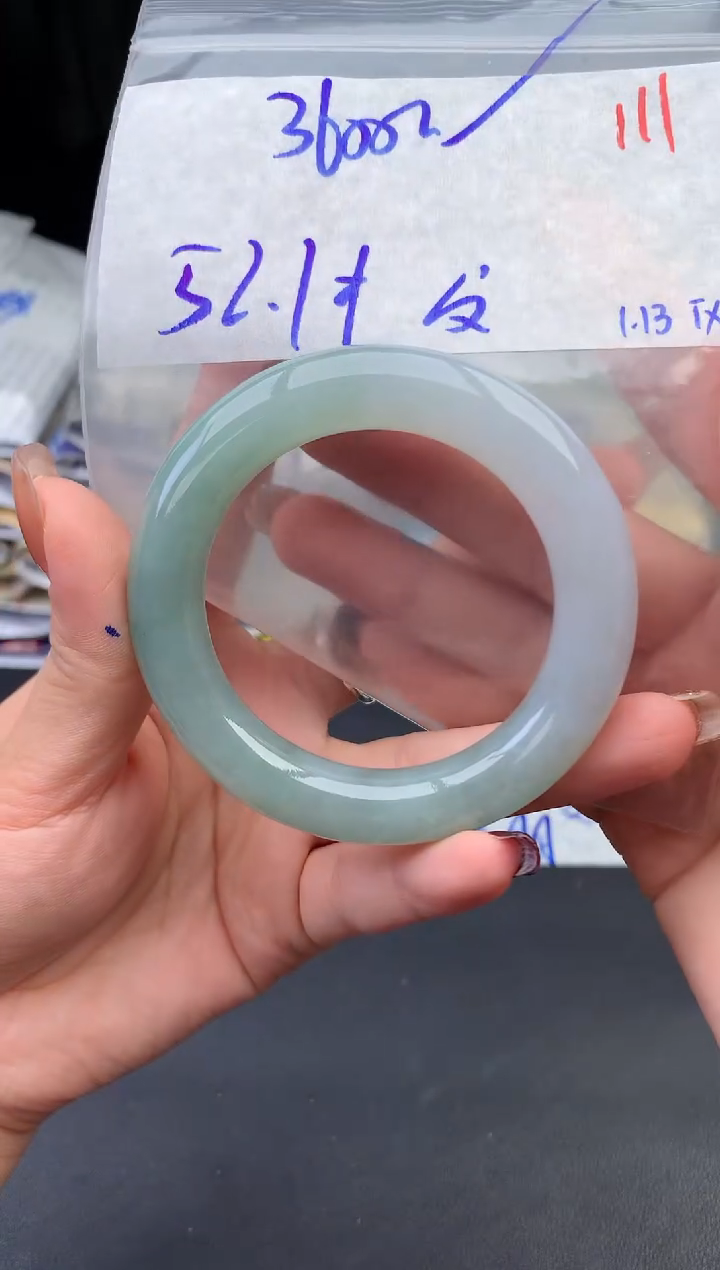 【闪购商品】定制翡翠未镶嵌毛货需精细抛光111手镯发1件3600元