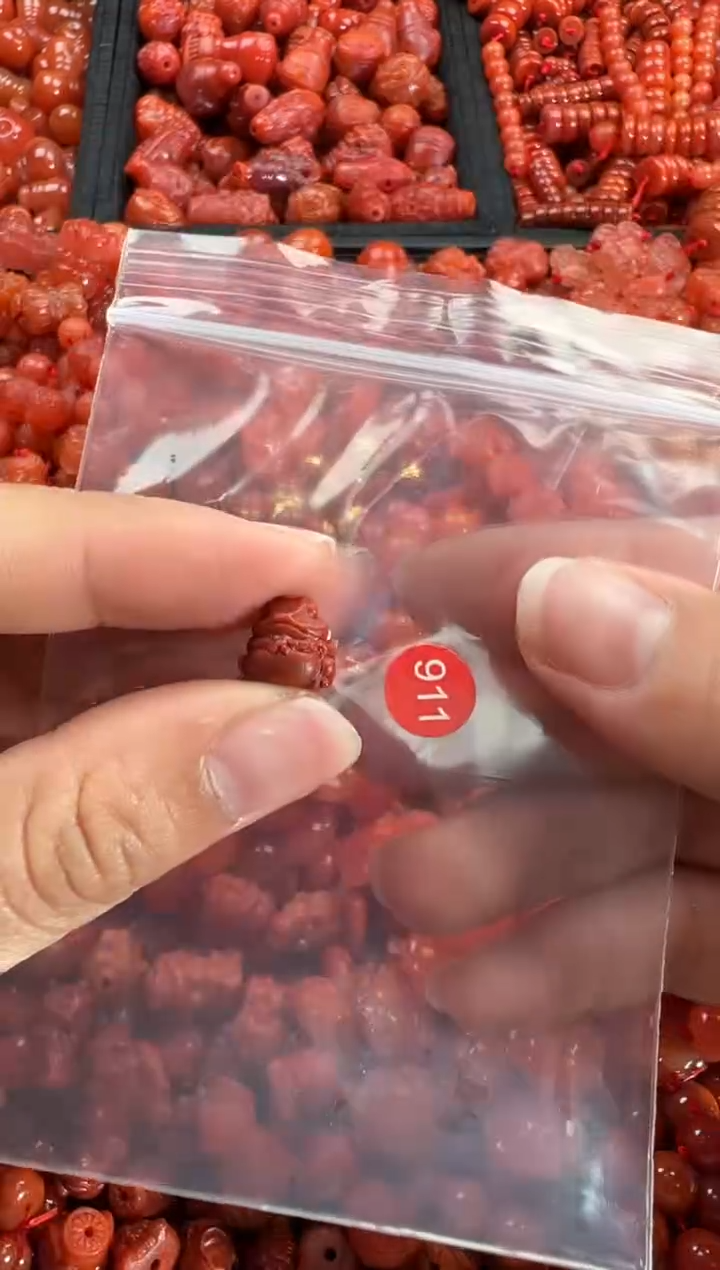 【闪购商品】南红玛瑙颈饰未镶嵌1