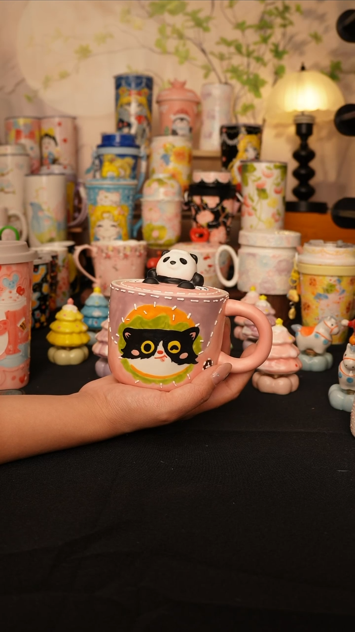 陶景德镇手绘的杯子 