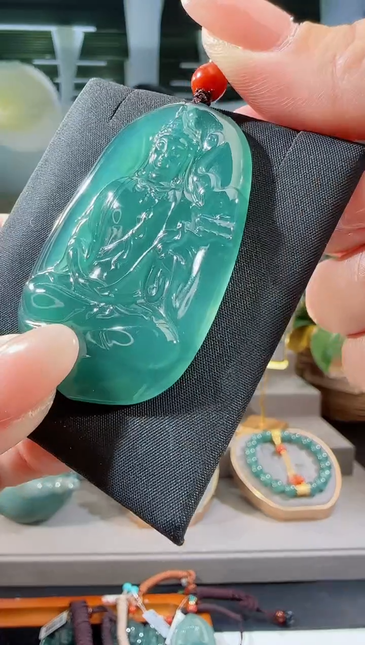 【闪购商品】翡翠吊坠(不含链)未镶嵌观音