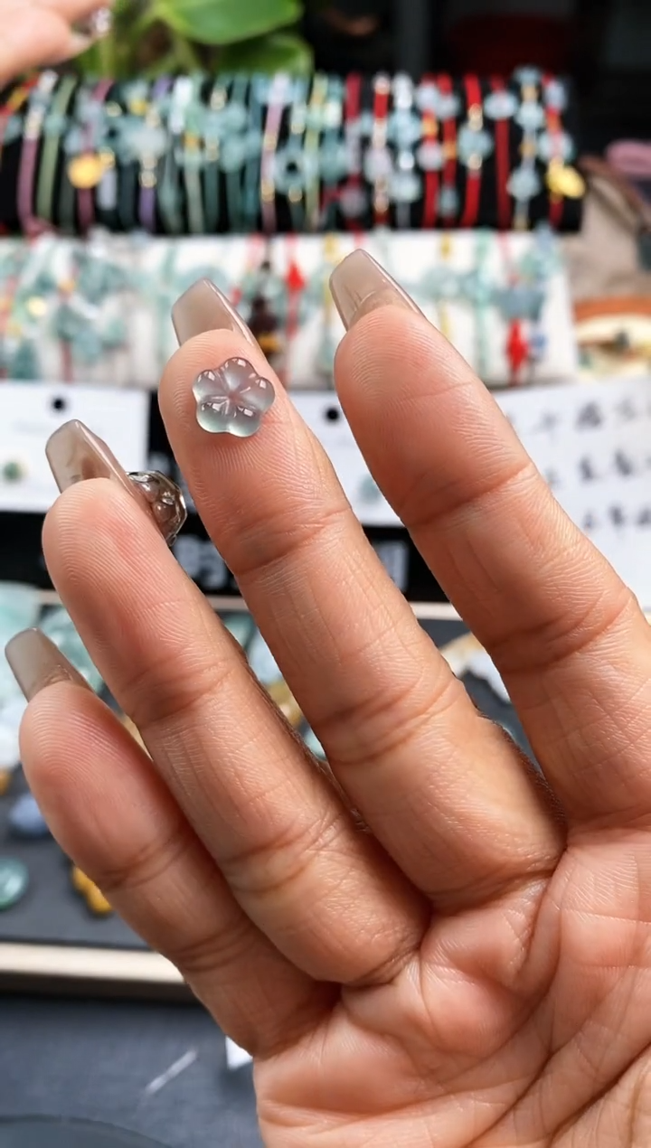 【闪购商品】翡翠裸石小花----------79一颗