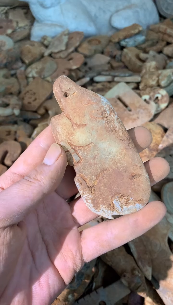 和田玉（糖玉）未镶嵌挂件以直播间实物图片为准