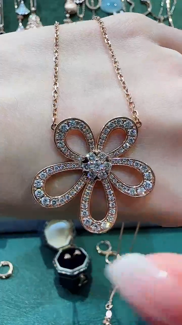 【闪购商品】钻石套链18K金镶嵌18K金钻石花花套链