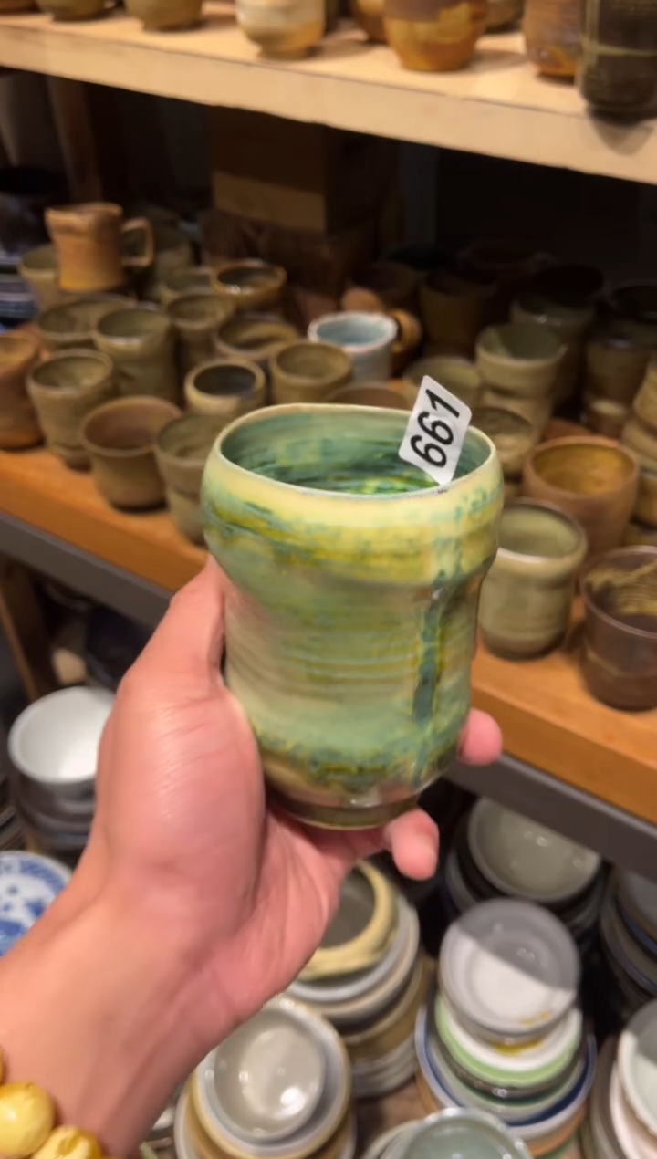 【闪购商品】瓷片661   微瑕玻化绿水杯1个