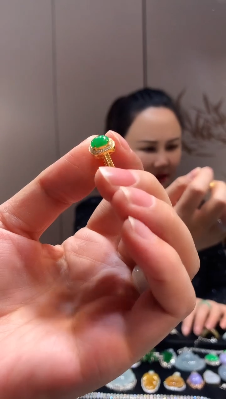 【闪购商品】翡翠戒指18K金镶嵌戒指 