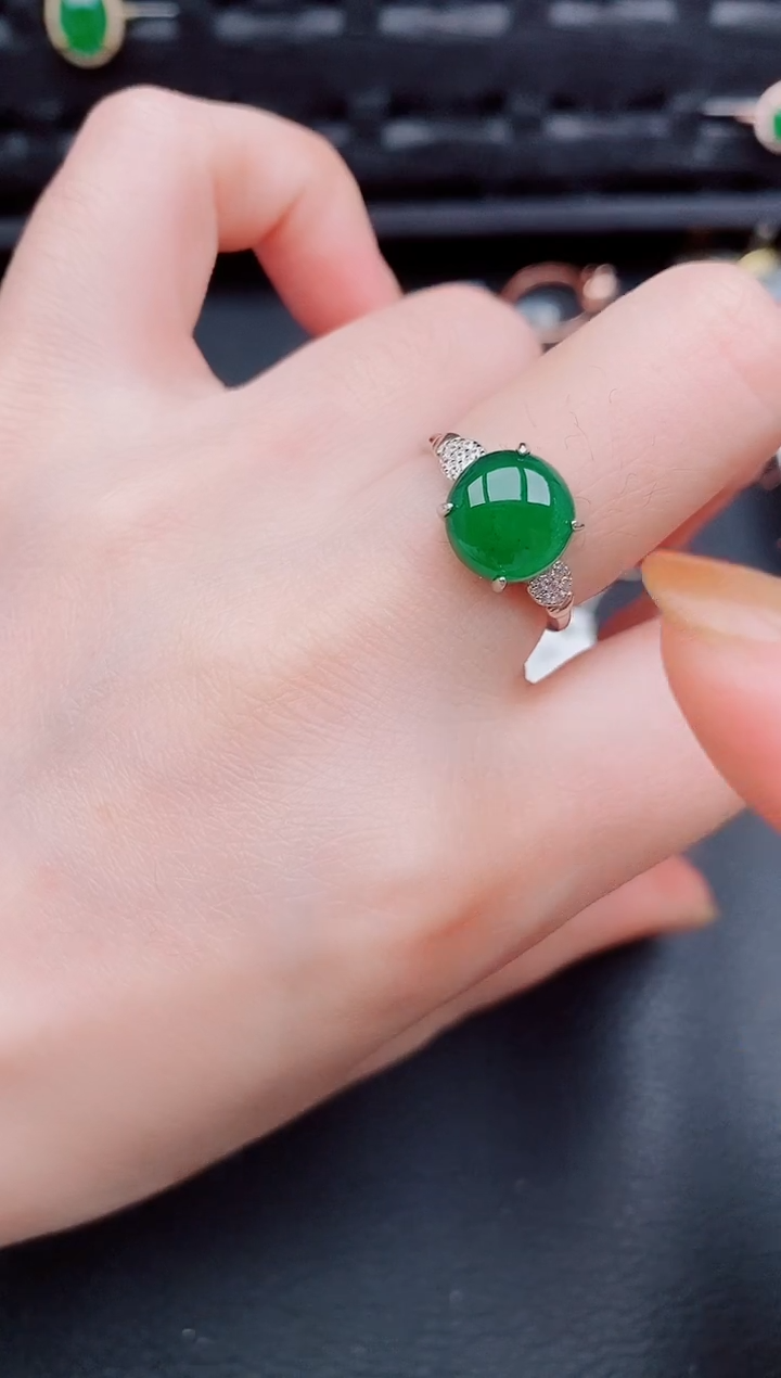【闪购商品】翡翠戒指银S925镶嵌天然a货翡翠820