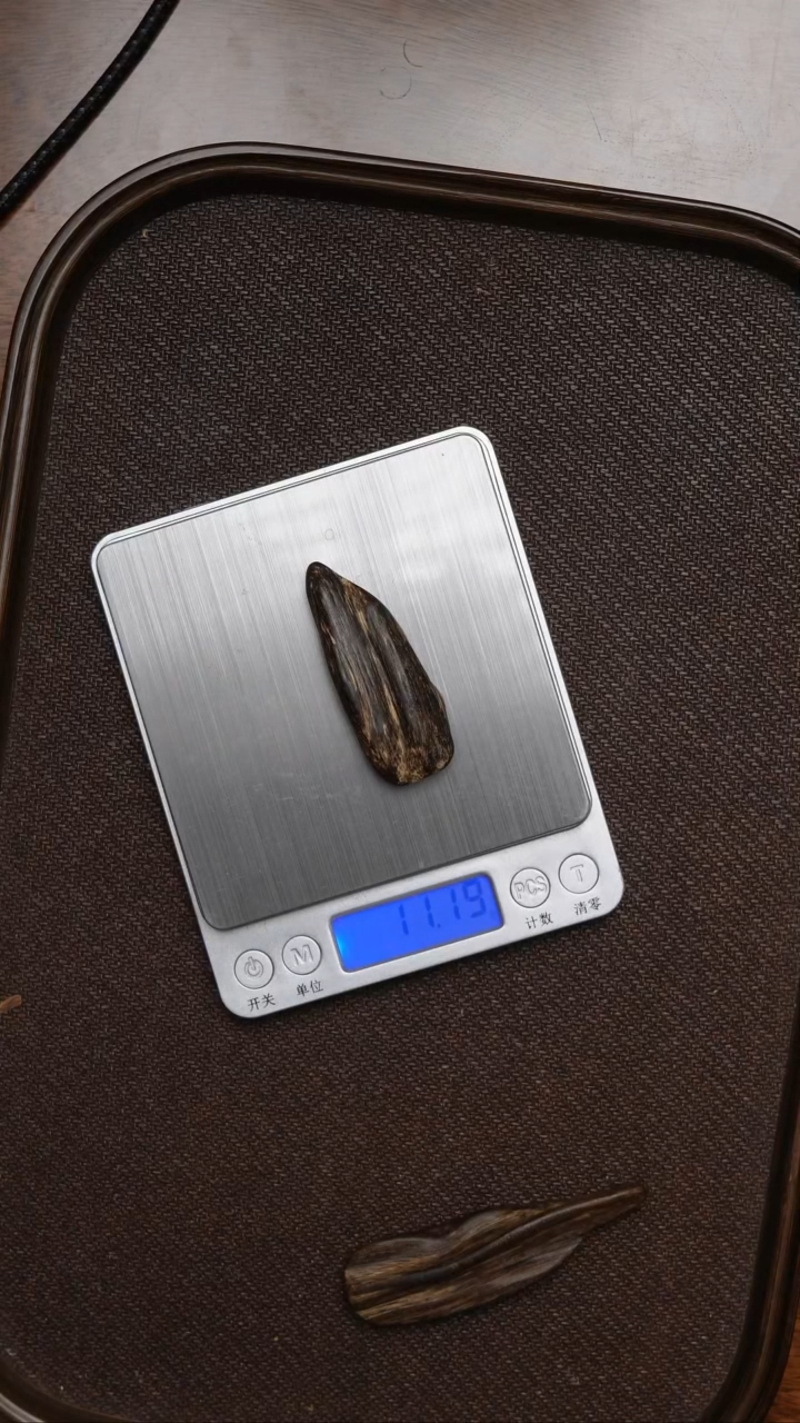 沉香手把件香港沉水级11.1克