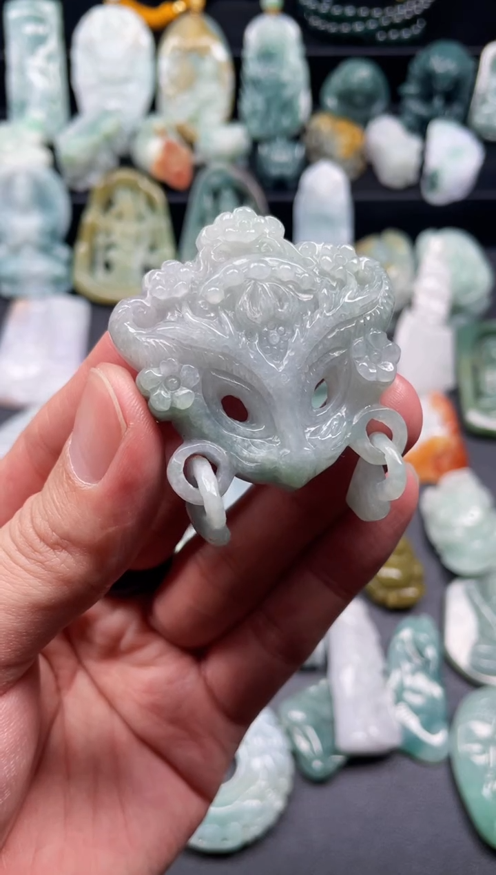 颈饰未镶嵌翡翠35  天然翡翠a货  狐狸面具