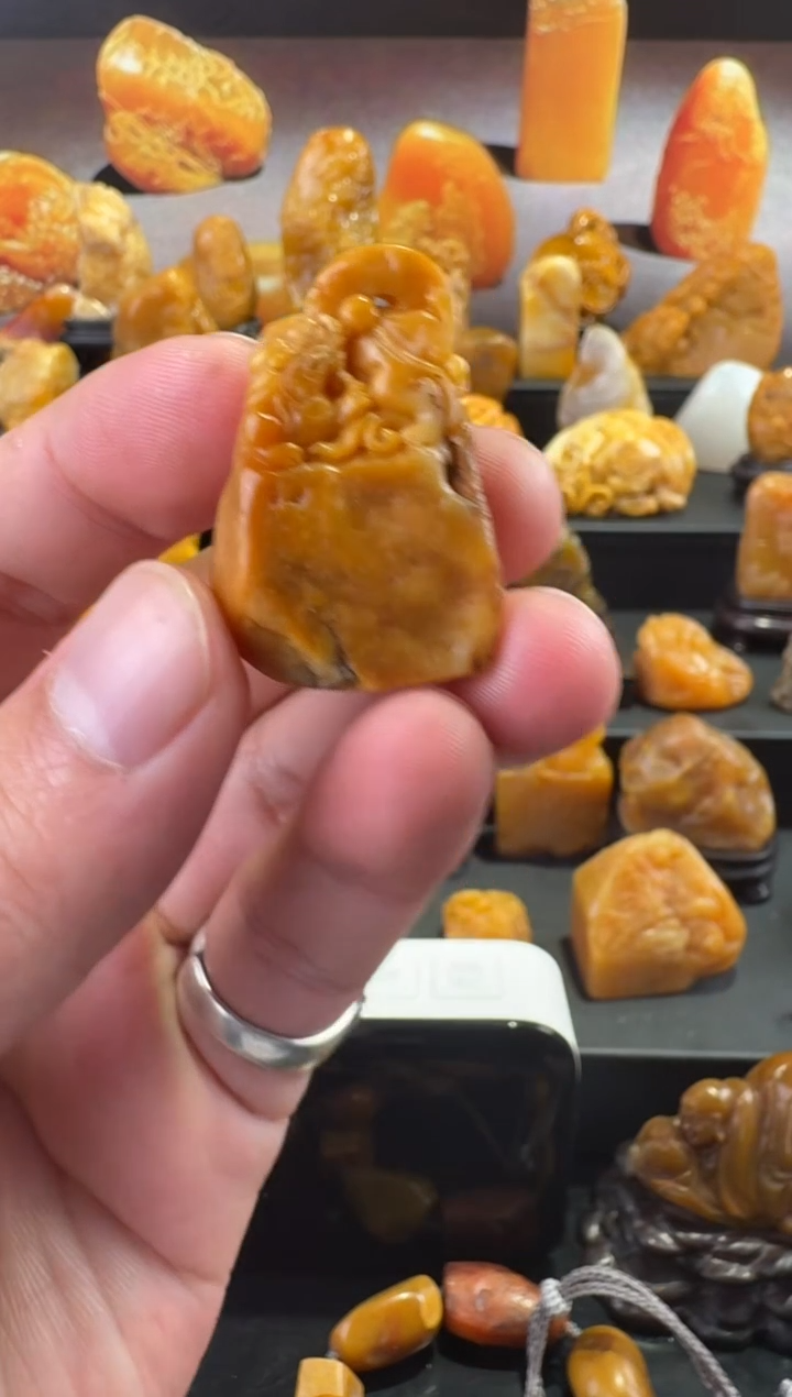 【闪购商品】田黄石半知田黄直播间