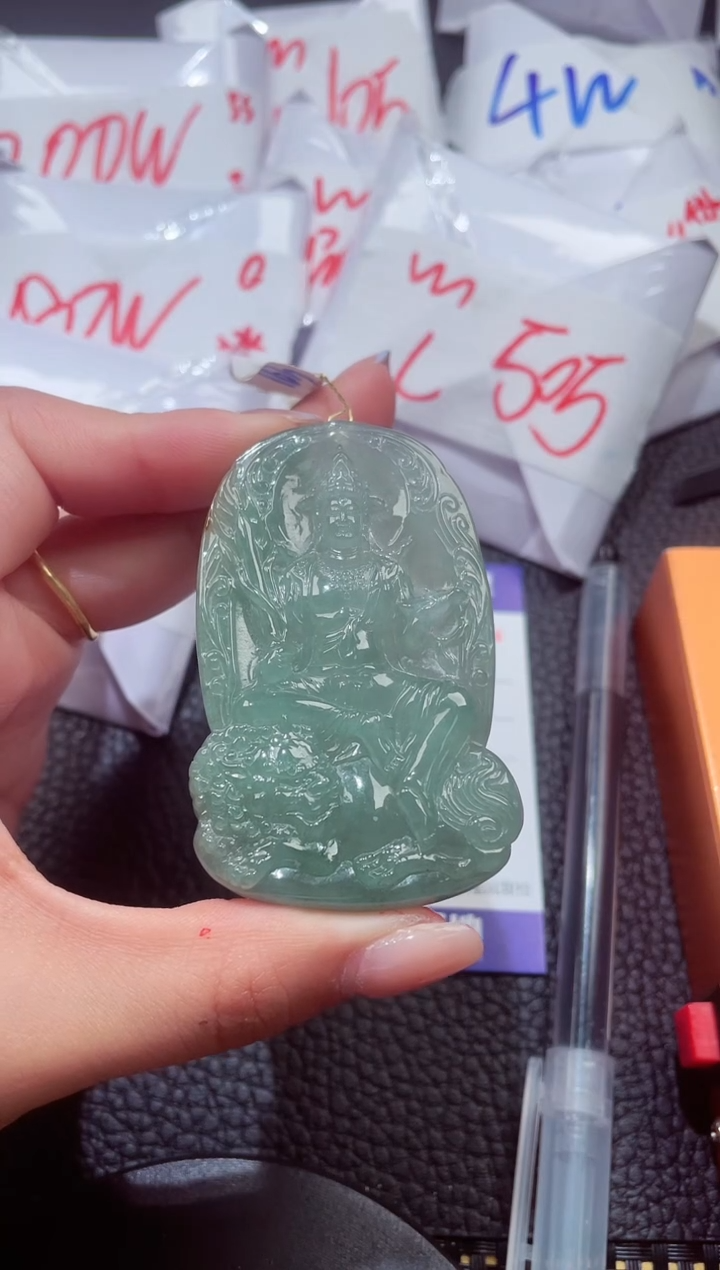 颈饰未镶嵌翡翠500