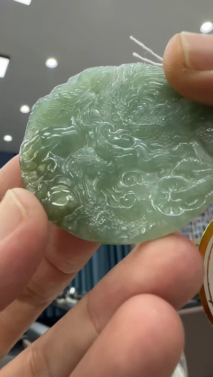 颈饰未镶嵌翡翠天然翡翠A货孤品一件