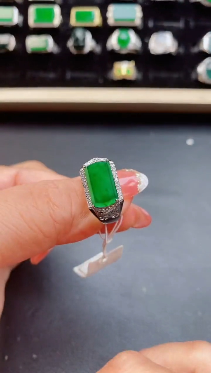 【闪购商品】翡翠戒指银S925镶嵌5080550