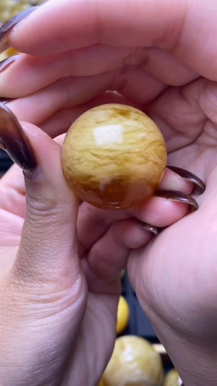 【闪购商品】琥珀裸石未镶嵌蜜蜡.68
