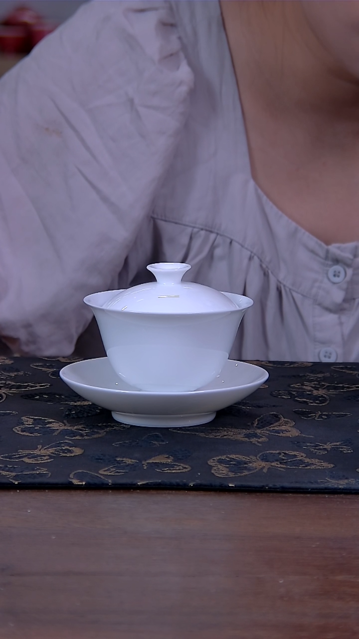 瓷片3720354515904495776