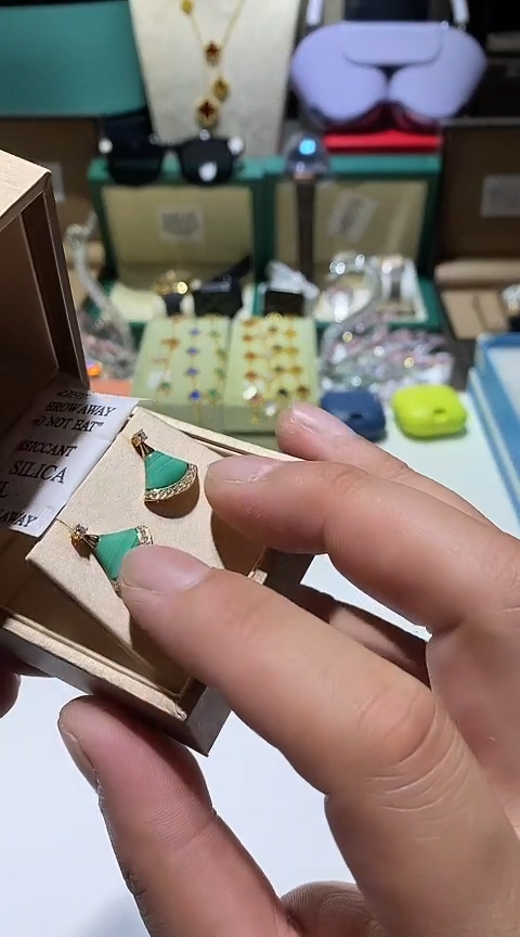 瓷片生活的本意就是开心@@1