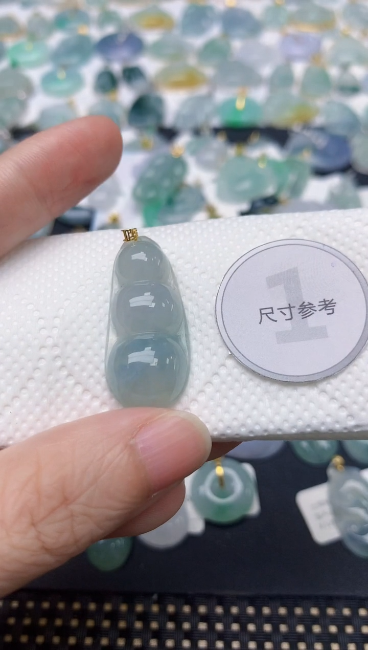 颈饰18K金镶嵌翡翠天然缅甸A货翡翠