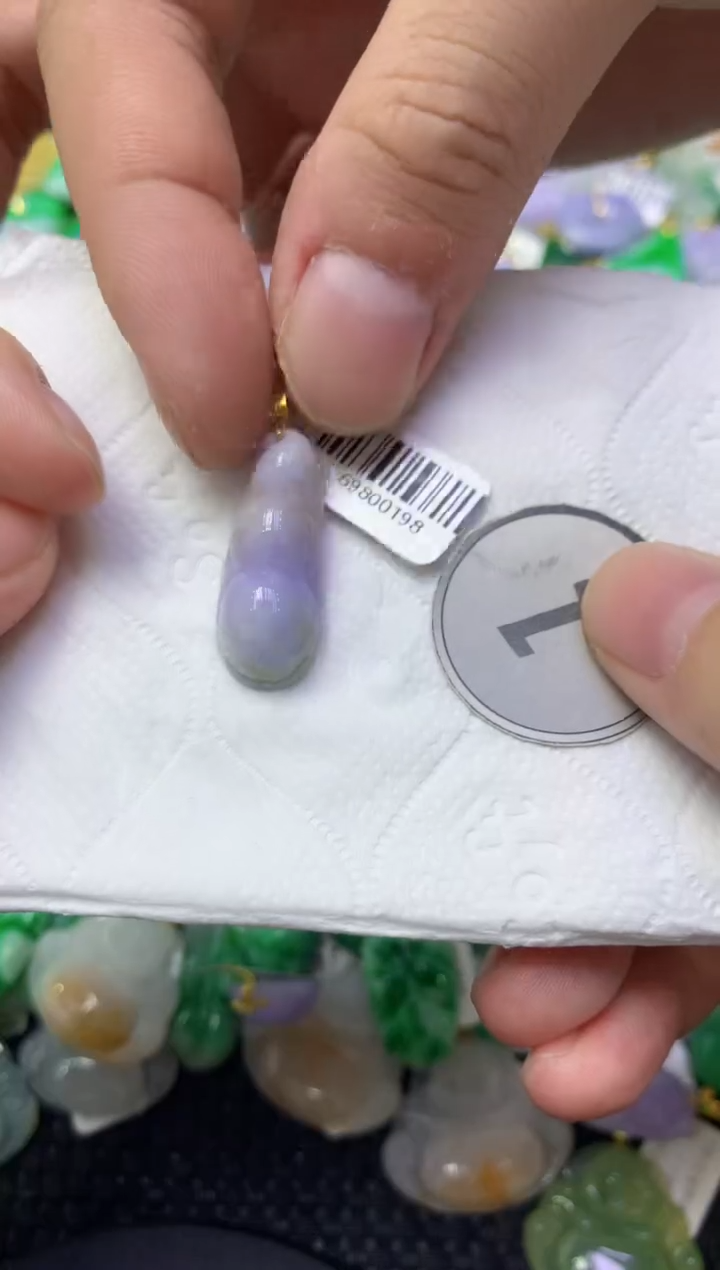 颈饰未镶嵌翡翠天然缅甸翡翠A货