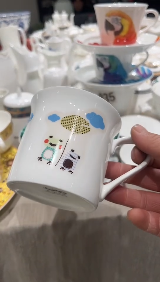 骨瓷隆达骨瓷杯子1个