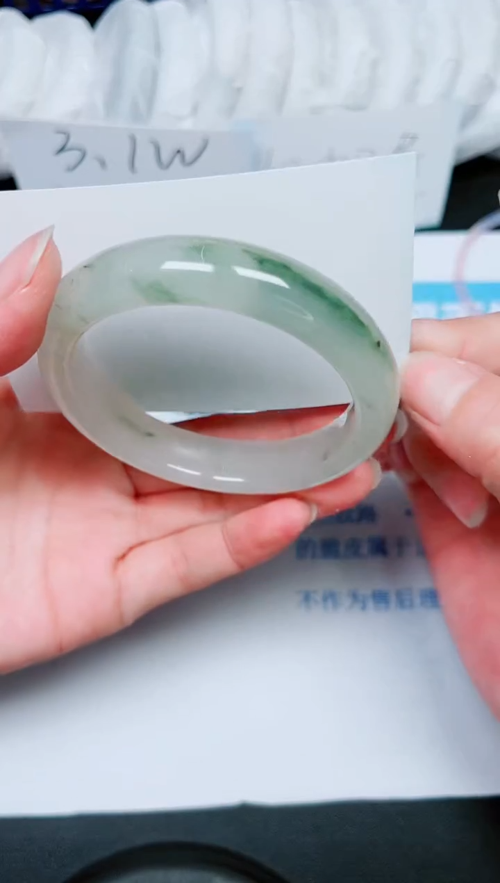 【闪购商品】石英质玉手镯未镶嵌多样性239
