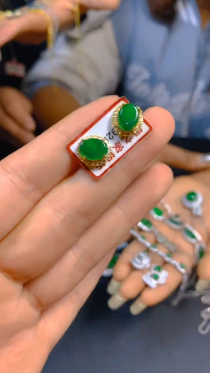 【闪购商品】翡翠耳饰银S925镶嵌0783296728多样性发一