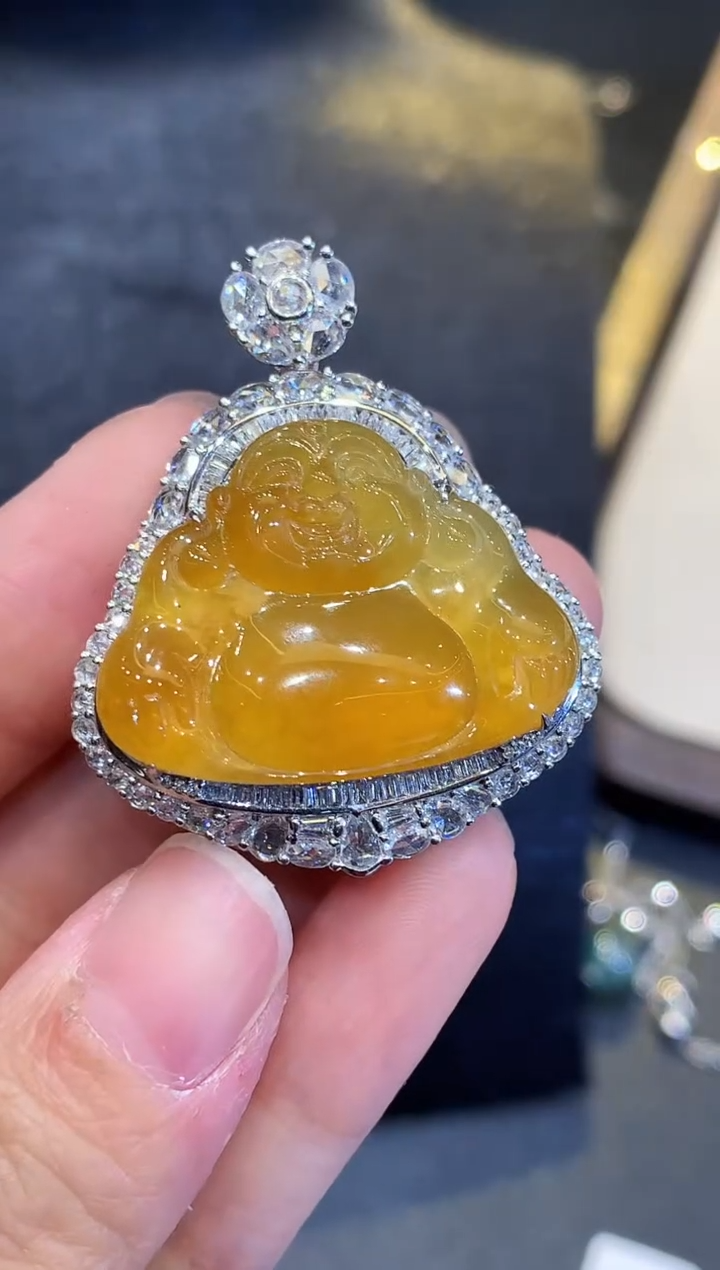 吊坠(不含链)18K金镶嵌翡翠安*多样性发其一