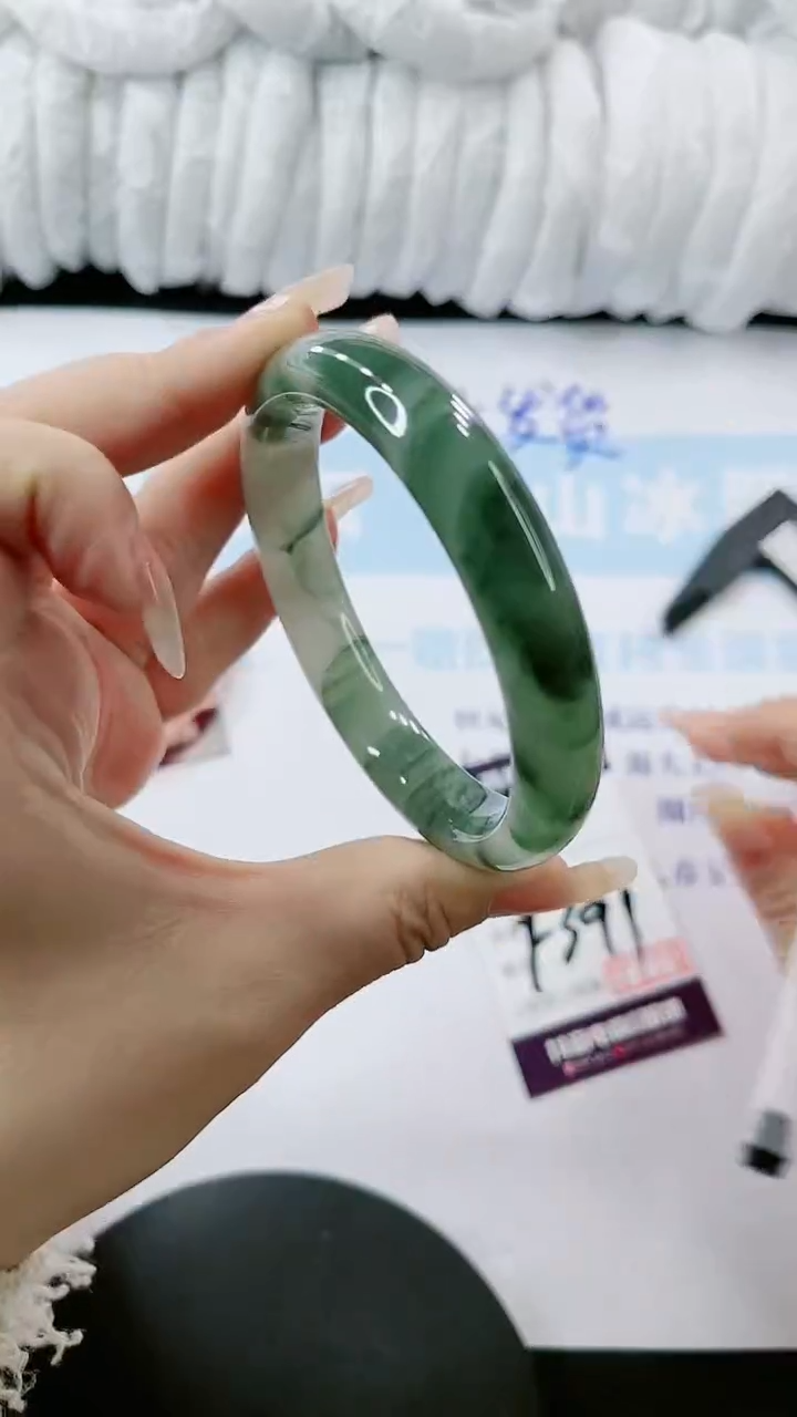 【闪购商品】石英质玉手镯未镶嵌多样性发货F391
