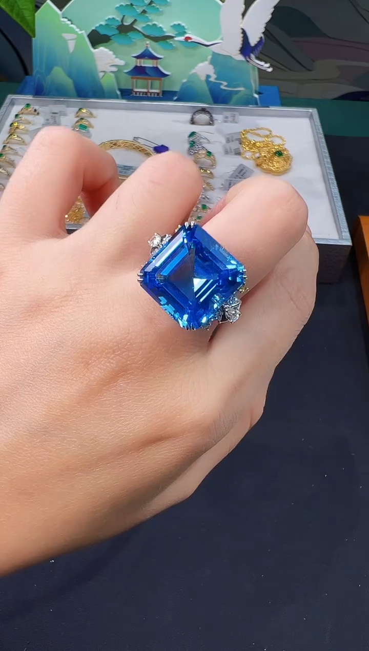 【闪购商品】托帕石戒指18K金镶嵌戒指