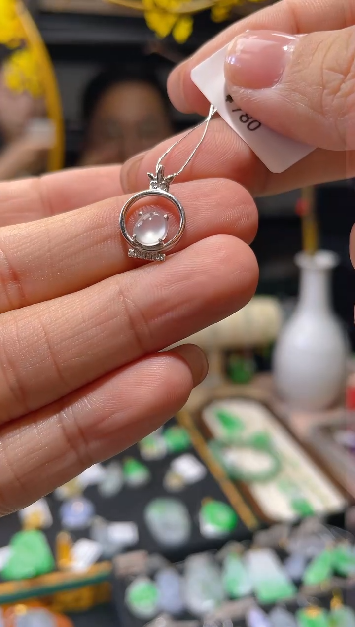 【闪购商品】翡翠颈饰18K金镶嵌假一赔三