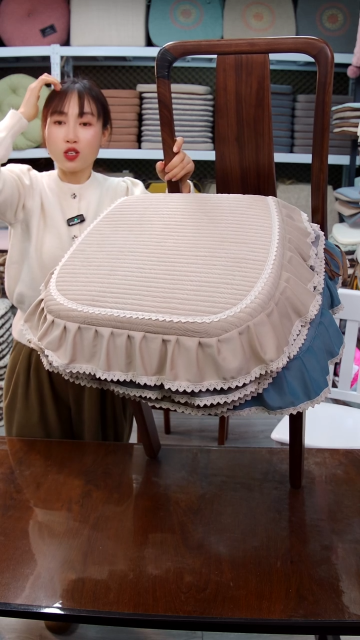 布细绒—横条：米色6个