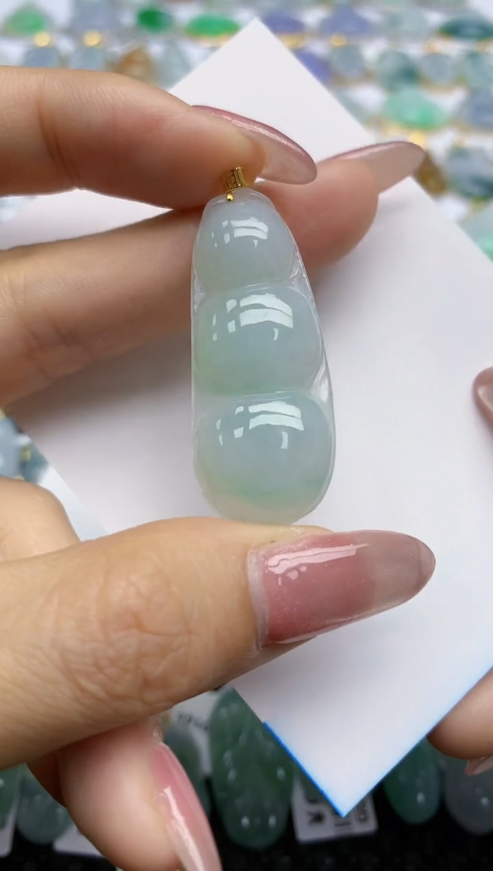 【闪购商品】翡翠挂件18K金镶嵌天然翡翠A货