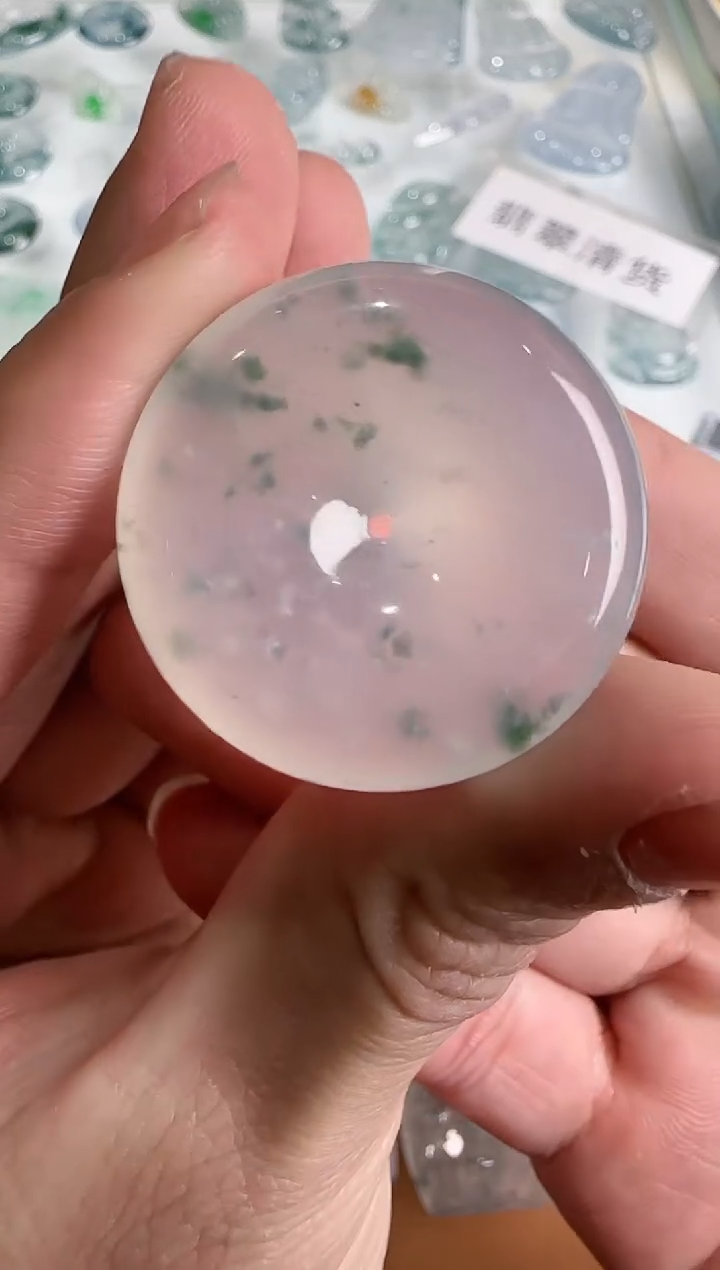 【闪购商品】翡翠吊坠(不含链)未镶嵌··