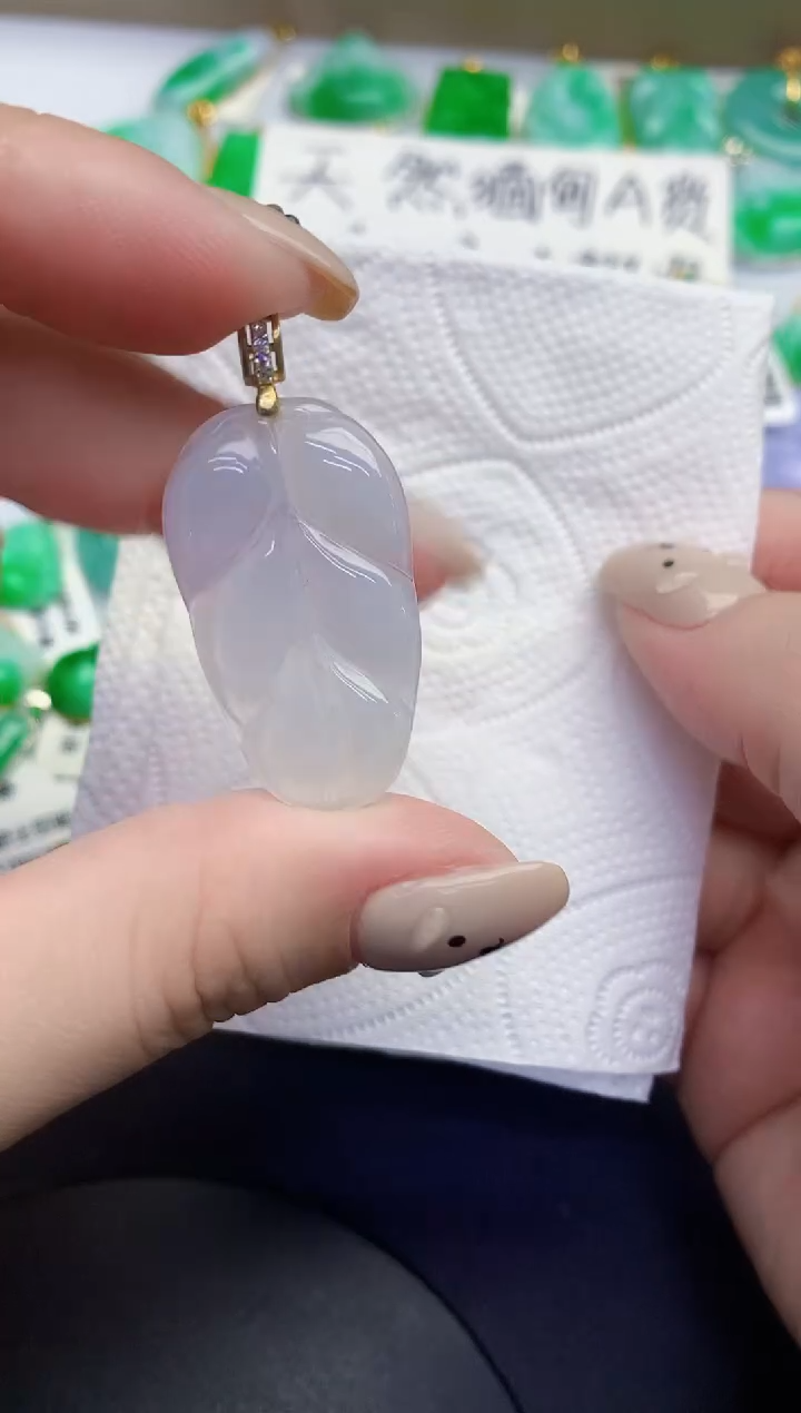 颈饰未镶嵌翡翠缅甸天然翡翠A货