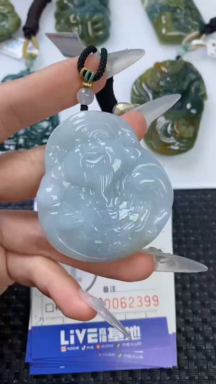 【闪购商品】翡翠颈饰未镶嵌1111111111111