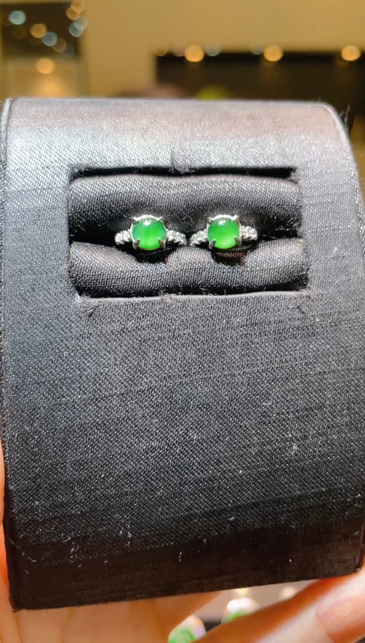 【闪购商品】翡翠吊坠(不含链)未镶嵌A83