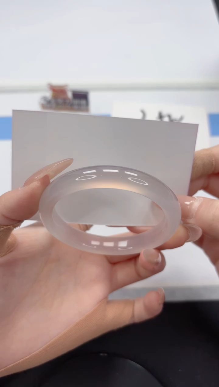 【闪购商品】石英质玉手镯未镶嵌A114-56.7