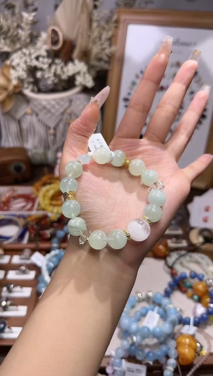 天然辰砂彩宝水晶