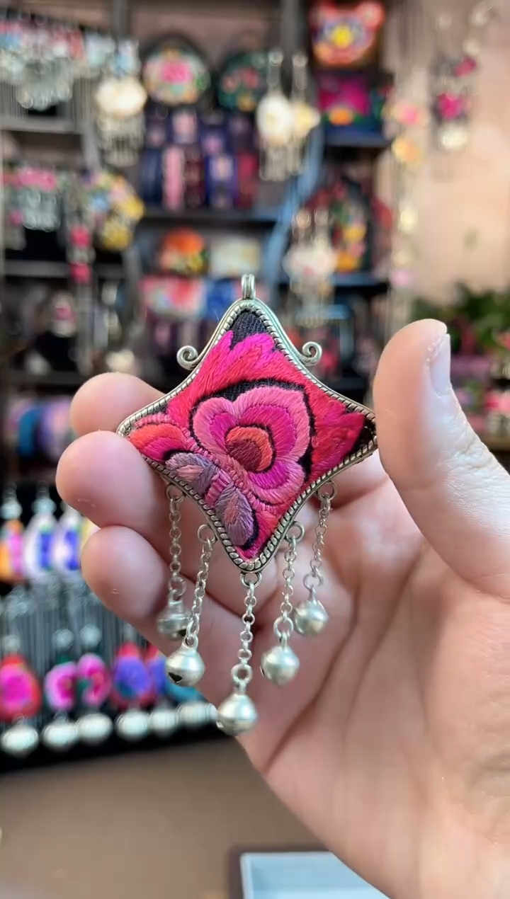 织绣民族风手工非遗老绣饰品443