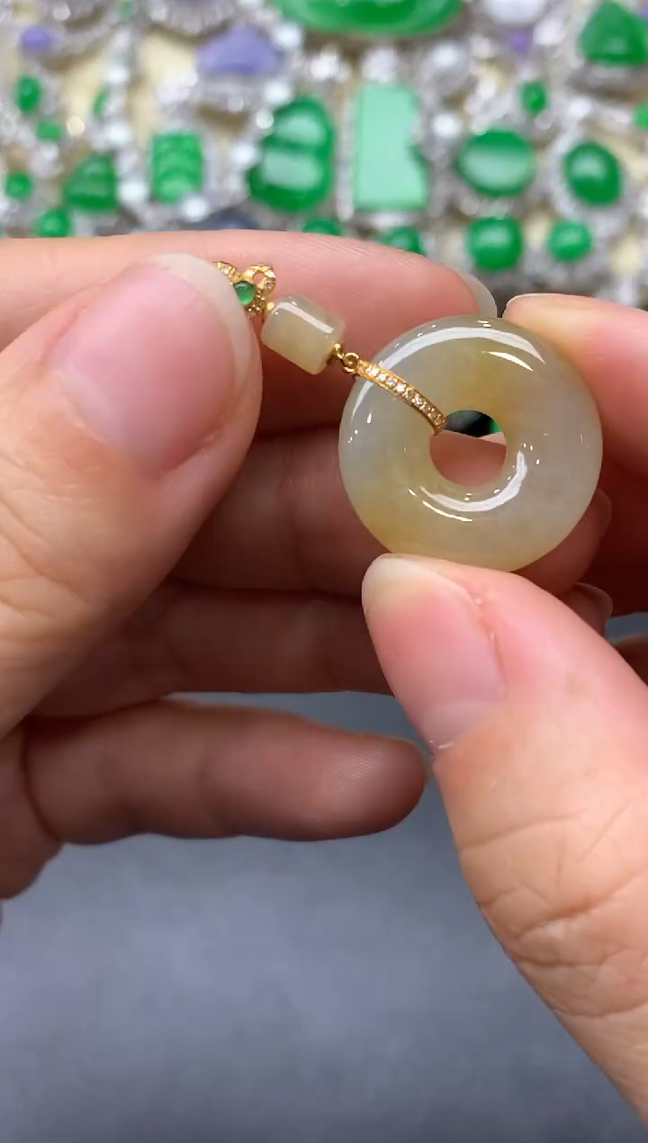 颈饰18K金镶嵌翡翠152-中国好珍宝