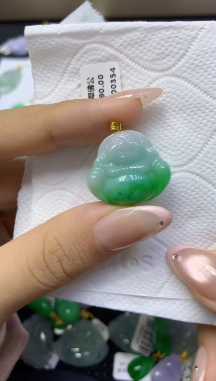 颈饰18K金镶嵌翡翠天然缅甸翡翠A货